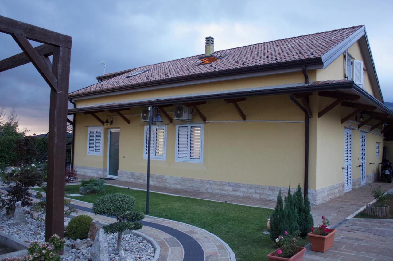 Ostello Villafranca Pignola Luaran gambar
